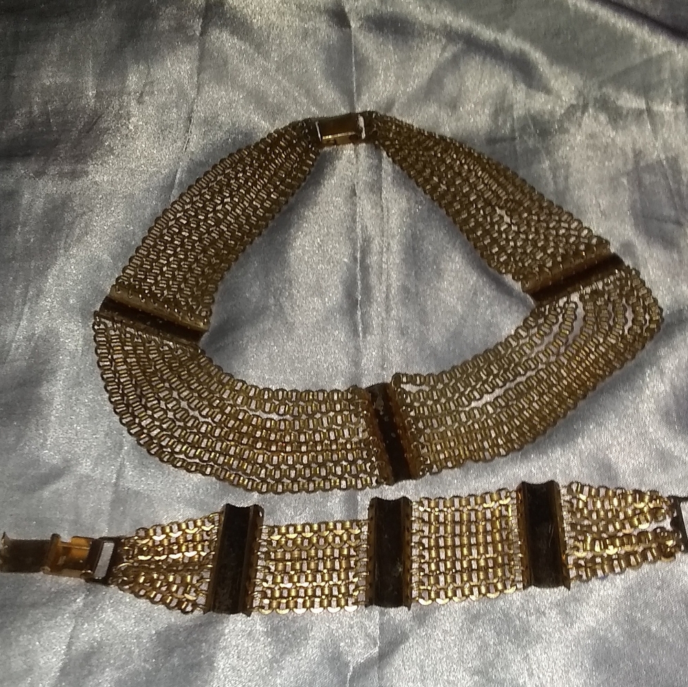 Vintage Costume Jewlry 2pc Set